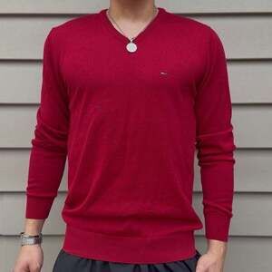 Tommy Hilfiger V-Neck Thermal Longsleeve Sweater, Red, Size M